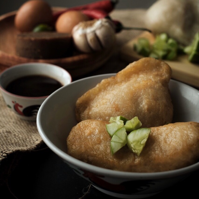 

Frozen Pempek Lenjer Besar (BUY 4 GET 1 FREE)