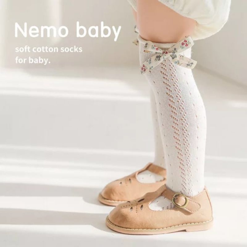 Kaos kaki panjang anak perempuan motif classic vintage flower / Kaos kaki anak motif soft bunga