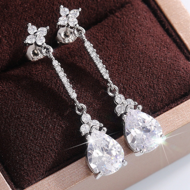 Anting Tusuk Gantung Wanita Hias Kristal Cubic Zirconia Warna Silver Untuk Pernikahan