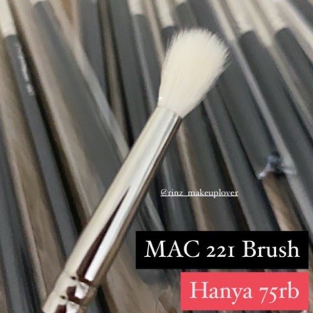 MAC 221 Brush