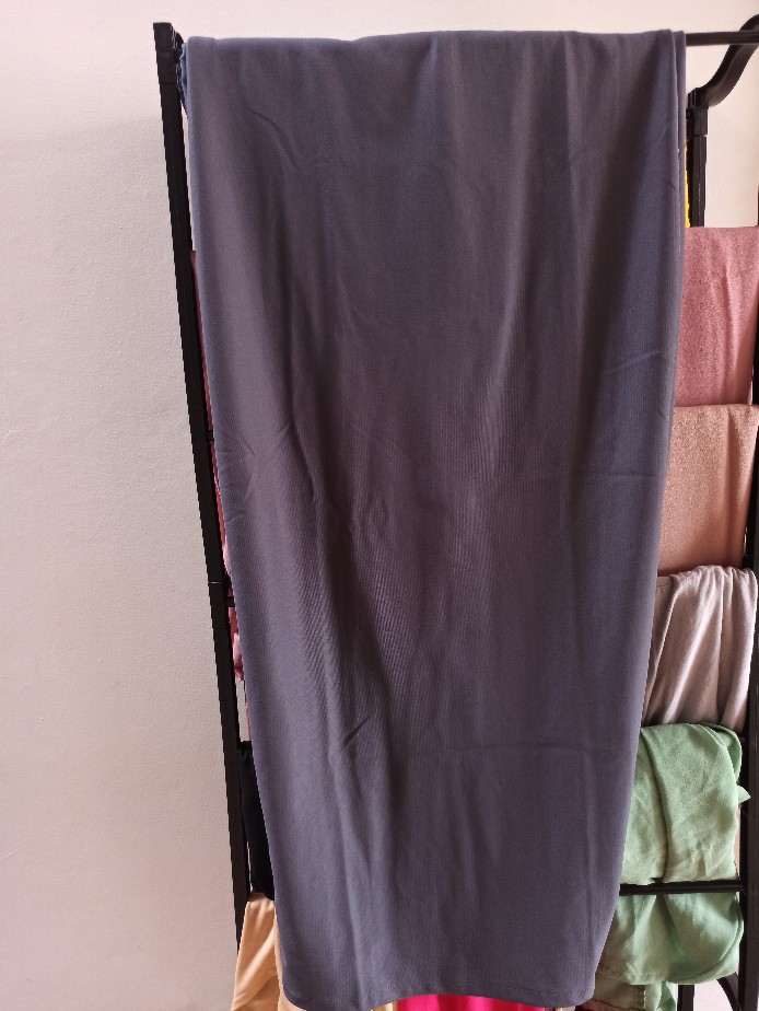 rok span panjang highwaist black hitam Shopee Indonesia rok span panjang highwaist black hitam Shopee Indonesia