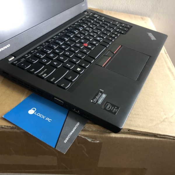  bekas  laptop lenovo thinkpad x250 core i5 5300u 8gb 500gb win 10 slim murahh   harddisk 500gb berk