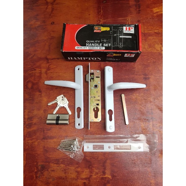 Handle pintu almunium body kecil merk Hampton