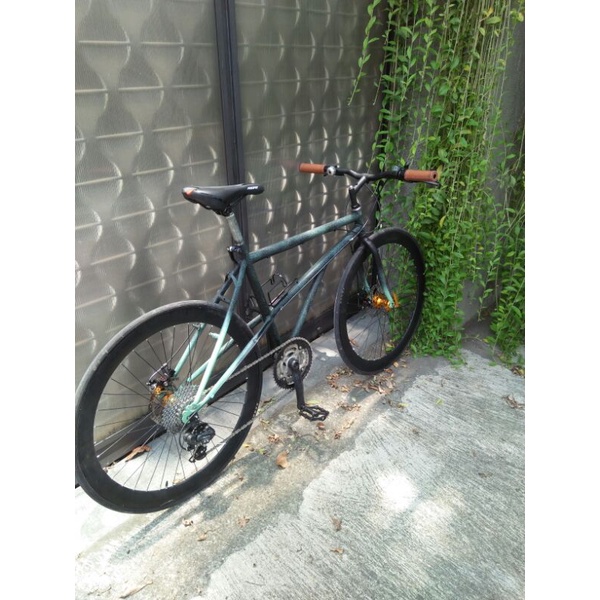 elevated bike 700c/ commuter/ gravel custom