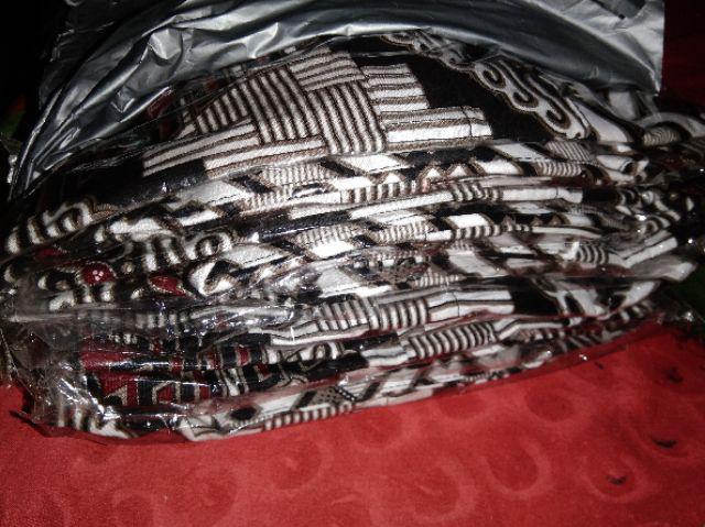 Batik Dianputri  Kemeja Batik Pria Lengan Panjang Motif Parang Bunga 3 Warna