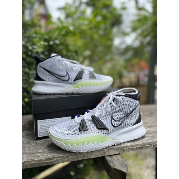 SEPATU BASKET NIKE KYRIE 7 WHITE GREEN BNIB ORIGINAL