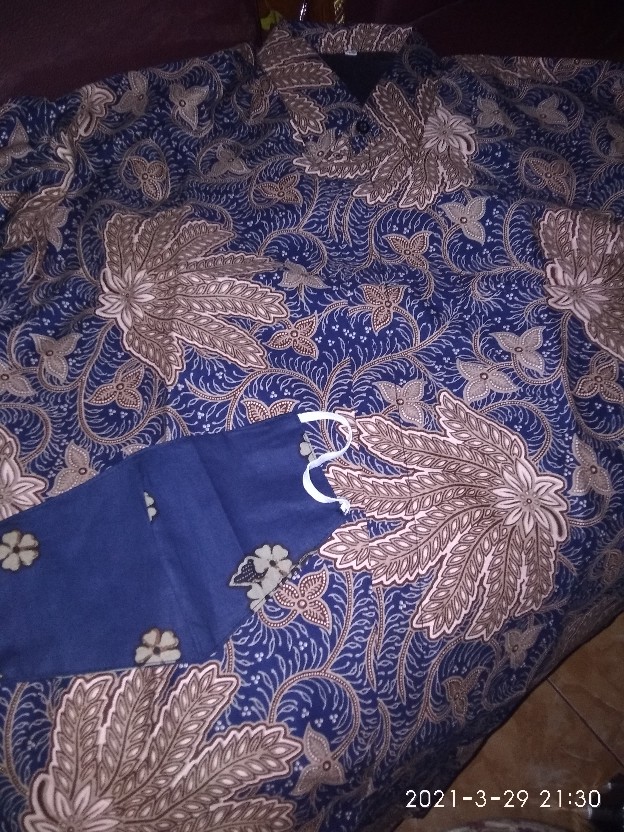 Kemeja Batik Pria Lengan Panjang Pendek Lapis Furing Reguler Fit Kembang Biru