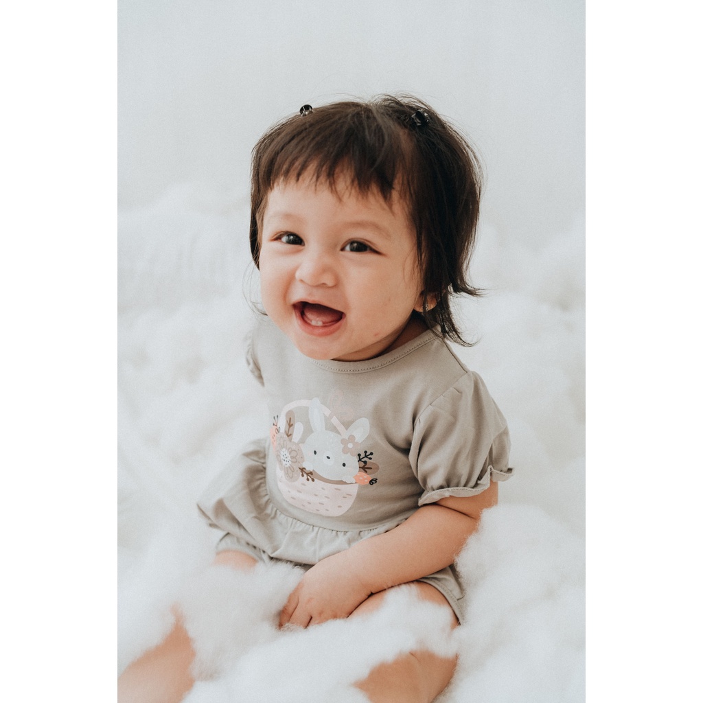 Baju Romper Bayi Jumper Anak Royale Bebe - Sleepsuit Bayi Quinn Romper 6-18 Bulan