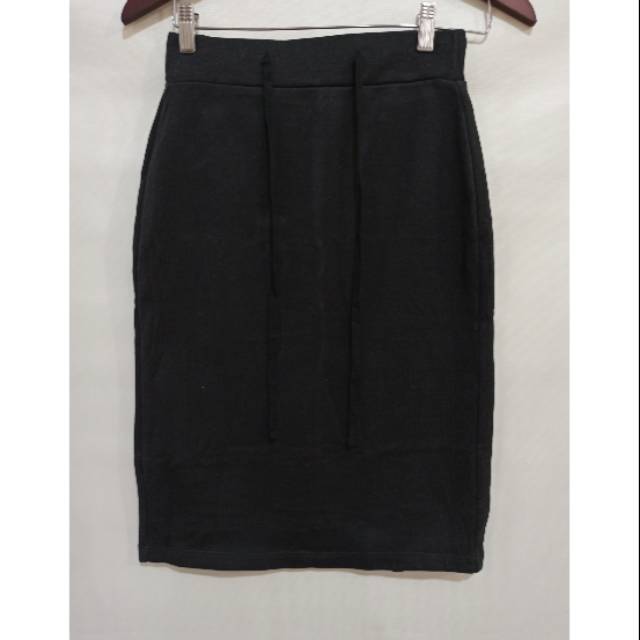 ROK POLOS KANTOR WARNA HITAM