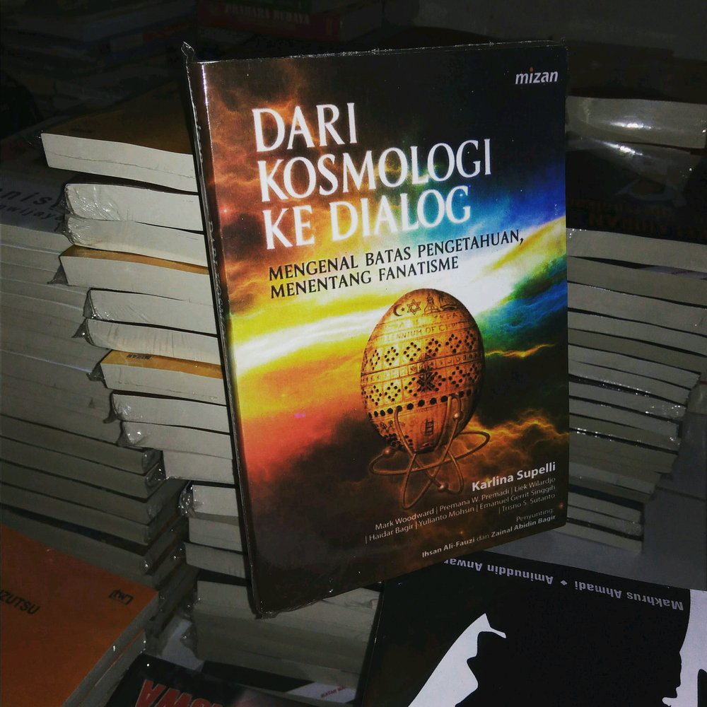 DARI KOSMOLOGI KE DIALOG