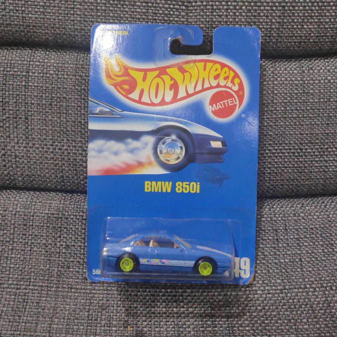 Paling Dicari] Hot Wheels Bmw 850I Biru Varian Velg Kuning Blue Card 1991