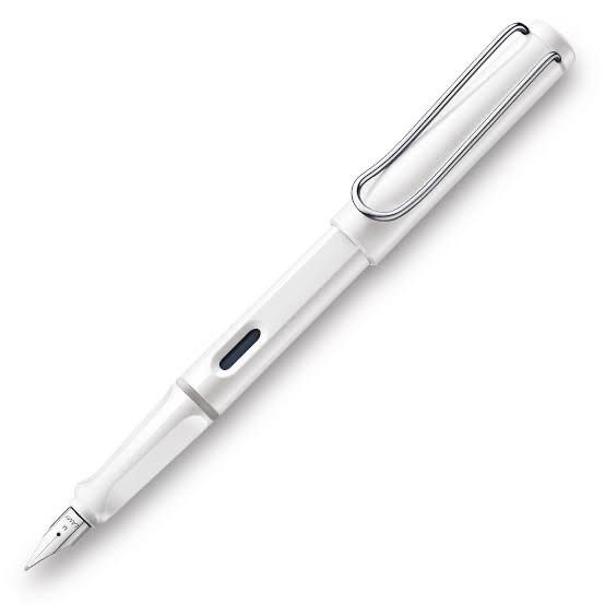 

Lamy Safari White Fountain Pen Medium