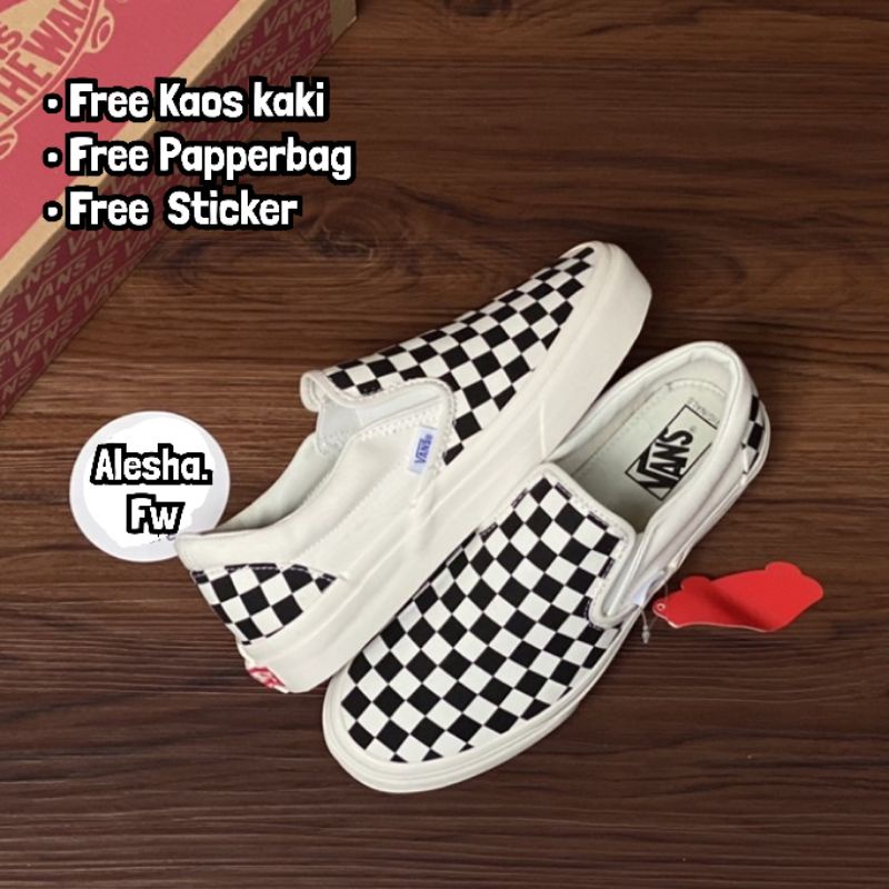 Paket 100% Import Sepatu Vans Slip On Mono Checkerboard  + Kaos Kaki  / Vans Slip-On Checkerboard Black-White OG / Vans Slip On Catur OG Terlaris Premium Hight Quality/ Vans Checkerboard Premium