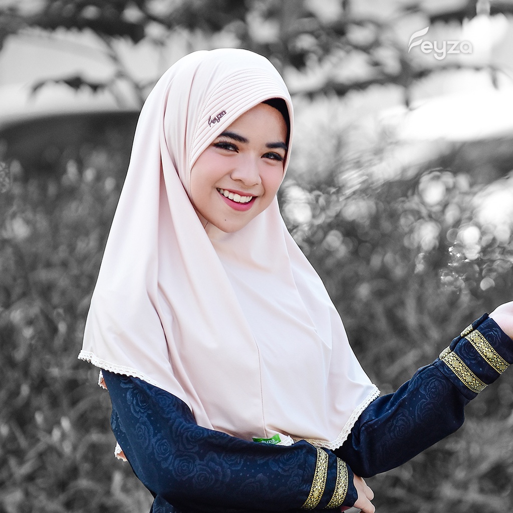 Feyza Farida - Jilbab Anak - Hijab Bergo Instan - Bahan Lycra Eksklusif Usia 7-9 Tahun