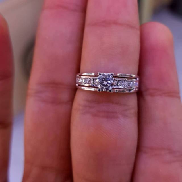Cincin Berlian Fashion & Emas 18K