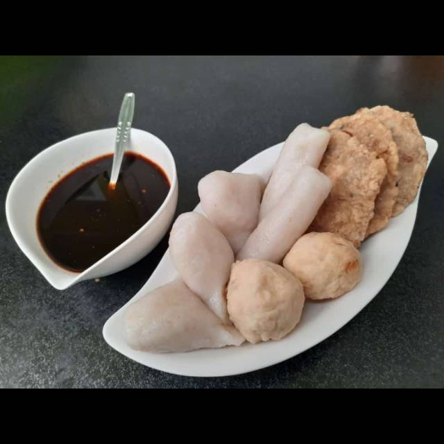 

Pempek Palembang Tenggiri