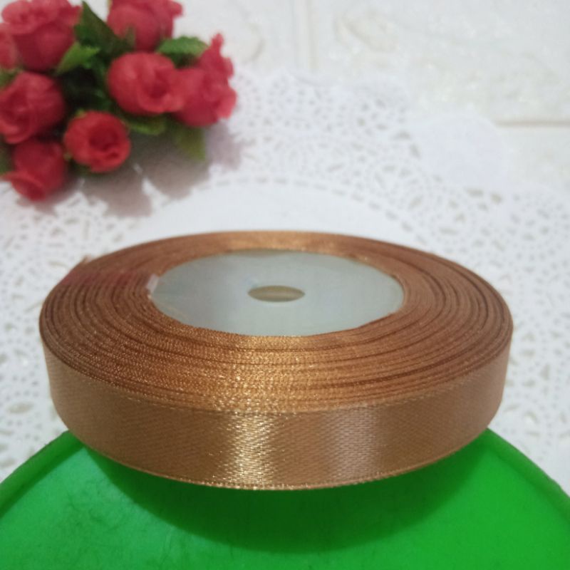 

1roll Pita satin 1,5cm Peanut