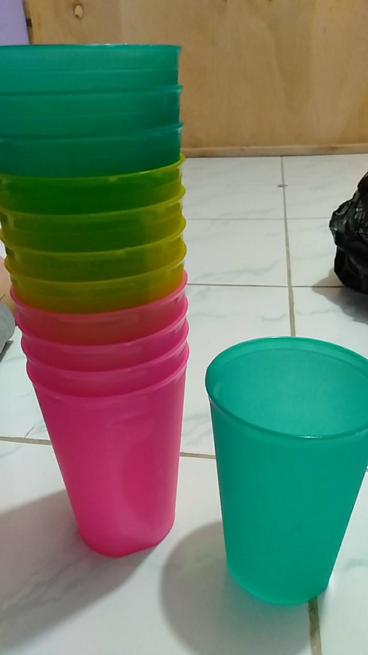 Hot Item (12) Gelas Plastik Kh Warna Warni
