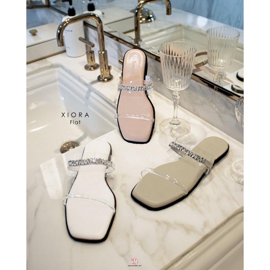 Damelia Xiora Flat Sandal Wanita