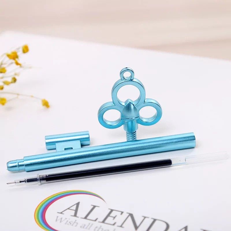 

Pulpen Gel Motif Kunci 0.5mm