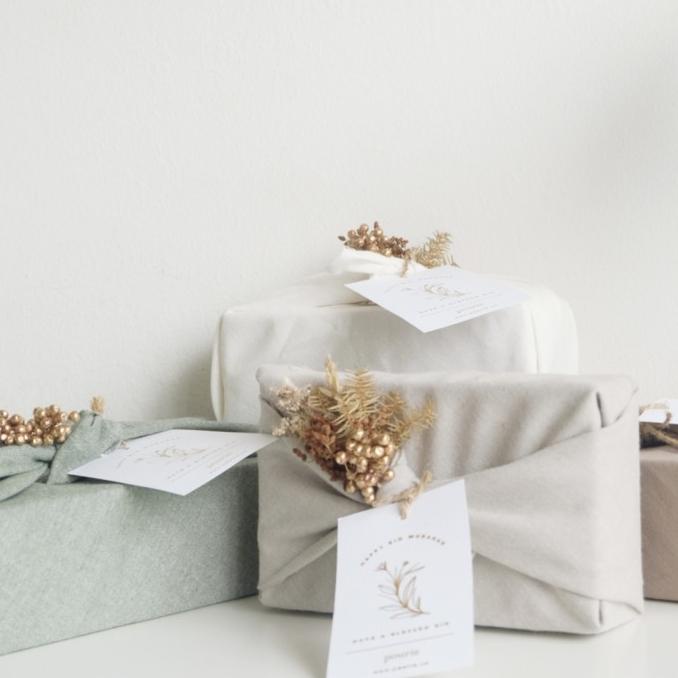

POURIE HOLY FESTIVE ESSENTIAL SET | HAMPERS LEBARAN | EID MUBARAK GIFT DGRR65416