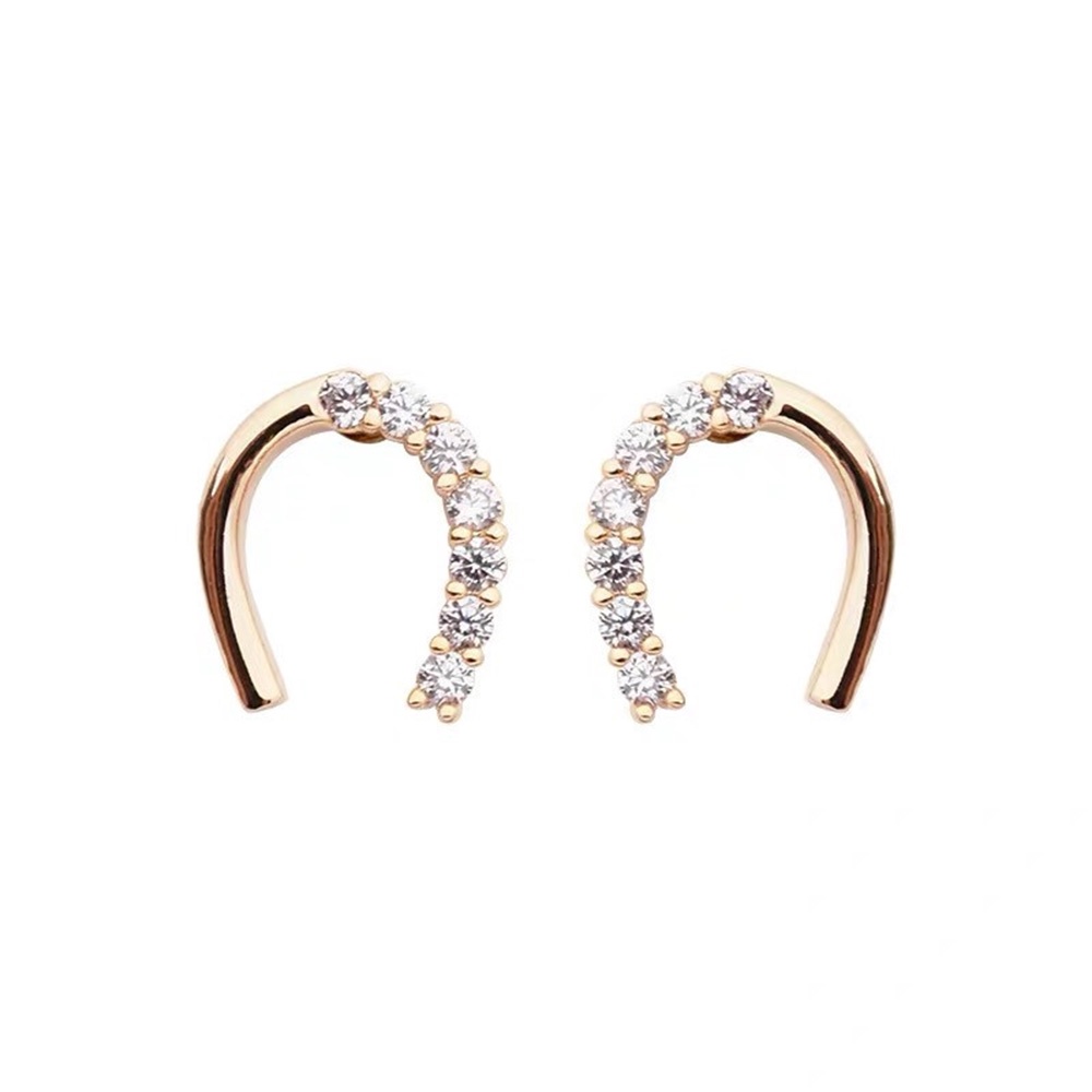 1 Pasang Anting Stud Bentuk U Bahan Zirkon Gaya Korea Untuk Wanita