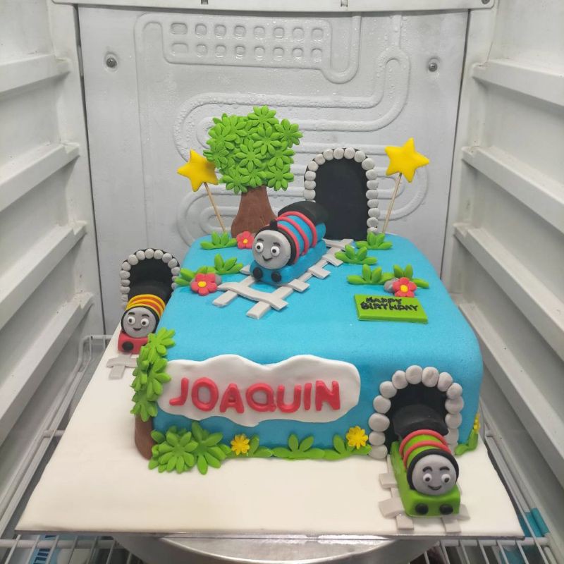

kue ulang tahun Thomas 22 cm