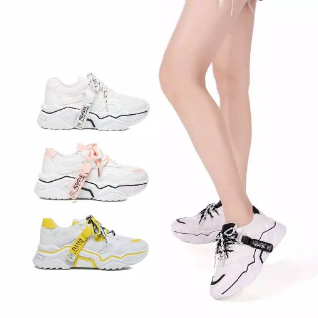 Sepatu Sneakers Wanita Sport Shoes Casual Putih