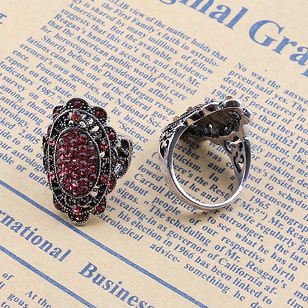 Hu Hu Hu Hu Hu Alat Bantu Pasang Kacamata♡ Cincin Wanita Bentuk Oval Aksen Hollow Hias Berlian Imitasi Gaya Vintage Untuk Pestahadiah