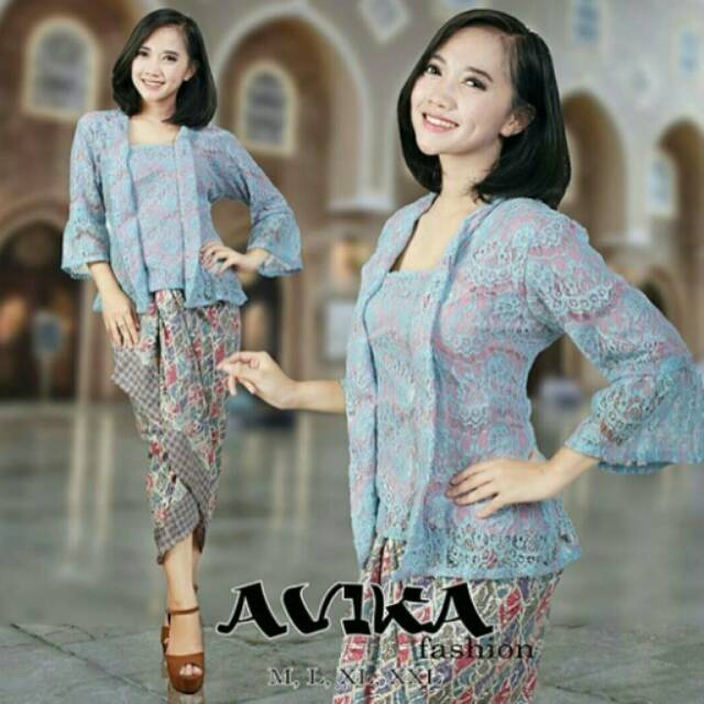 kutubaru brokat lengan panjang terompet berfuring