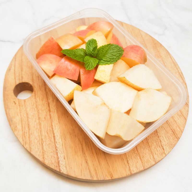 

Buah Potong Apel Fuji dan Pear Century