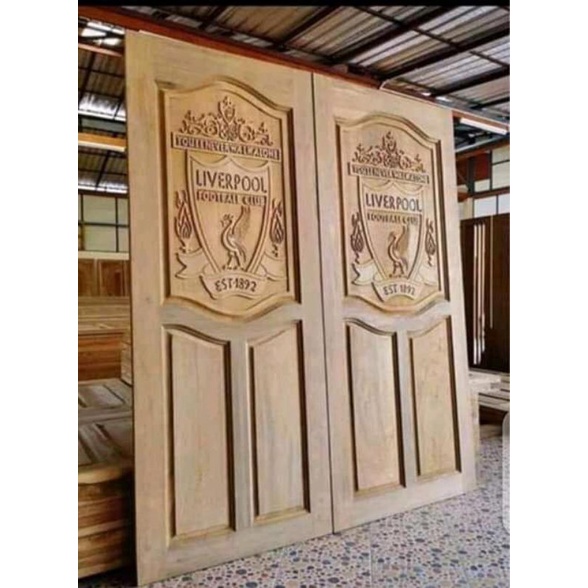 Pintu Kupu tarung ukir motif Liverpool kayu jati