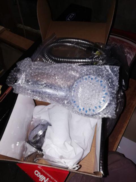 Paket Komplit Bathtub Benetton Marbel Dengan Avur + Bantal + Kran