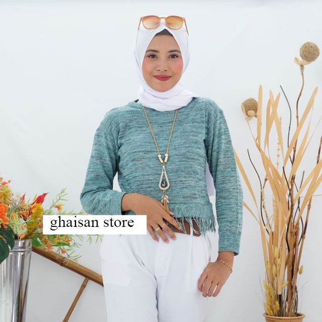 Sweater Rajut rawis Crop / Outfit Of The Day Fashion Hijab.