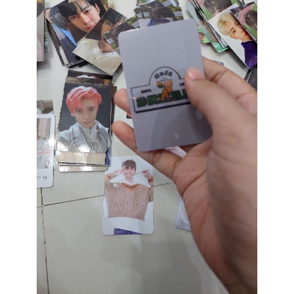 photocard unofficial slight damage