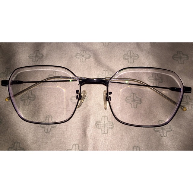 PRELOVED KACAMATA OPTIK MELAWAI