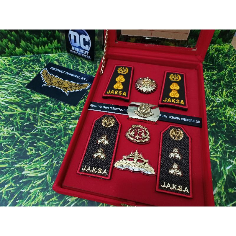 

SET GIFT BOX 20×30 BISA CUSTOM