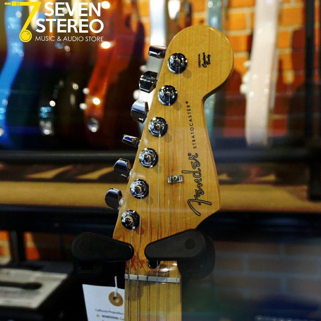 FENDER PLAYER STRATOCASTER STRAT MAPLE NECK BUTTERCREAM