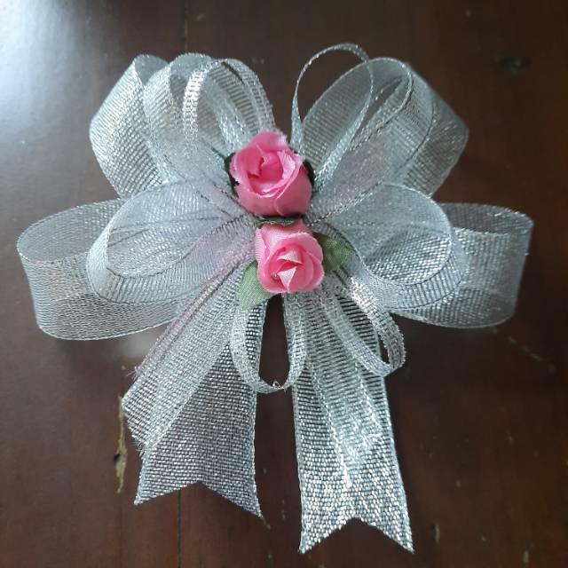

Pita Hias Jadi Warna Perak Silver