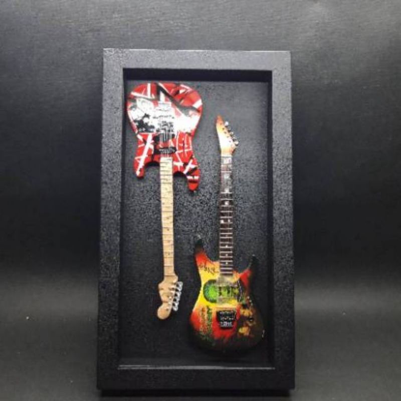 miniatur gitar pajangan rak dinding frame miniatur gitar bisa di sender bisa di dinding pajangan rak