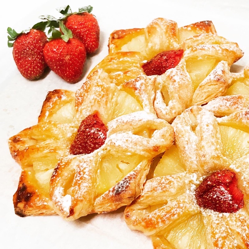 

Pineapple Puff Pastry