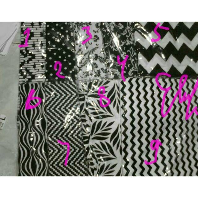 Jilbab Monochrome Segi Empat dan Pashmina aneka motif