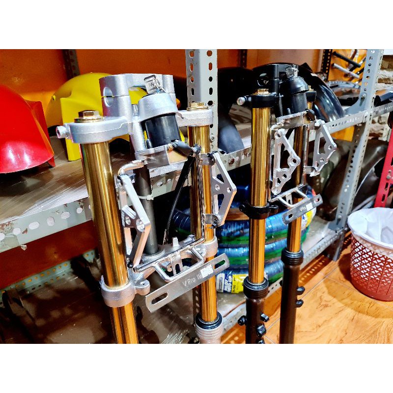 Shock Sekok Depan Ninja MOS Set Kupingan Lampu Tralis Krom Kupingan CNC DDF19 PNP CB GL MP TIGER