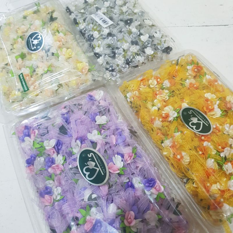 

Bunga mini pita organdi Rp. 90.000 / 144 pcs Tidak mix