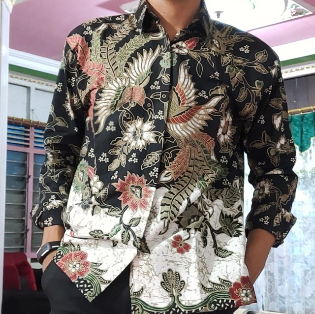 Kemeja Batik Peksi Kasmaran