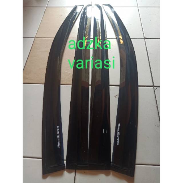 Talang air Chevrolet trailblazer slim 3m