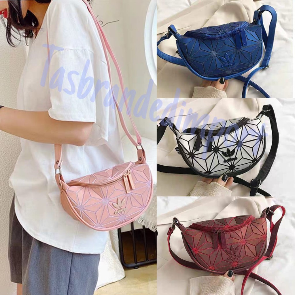 Terbaru Tas Selempang 4didas 3D Mini Tas Wanita Import Terbaru Tas Selempang 4didas 3D Mini Tas Wanita Import