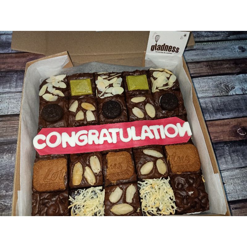 

Fudgy Brownies 20x20 & 18ø - Birthday Brownies || Gift || Hampers