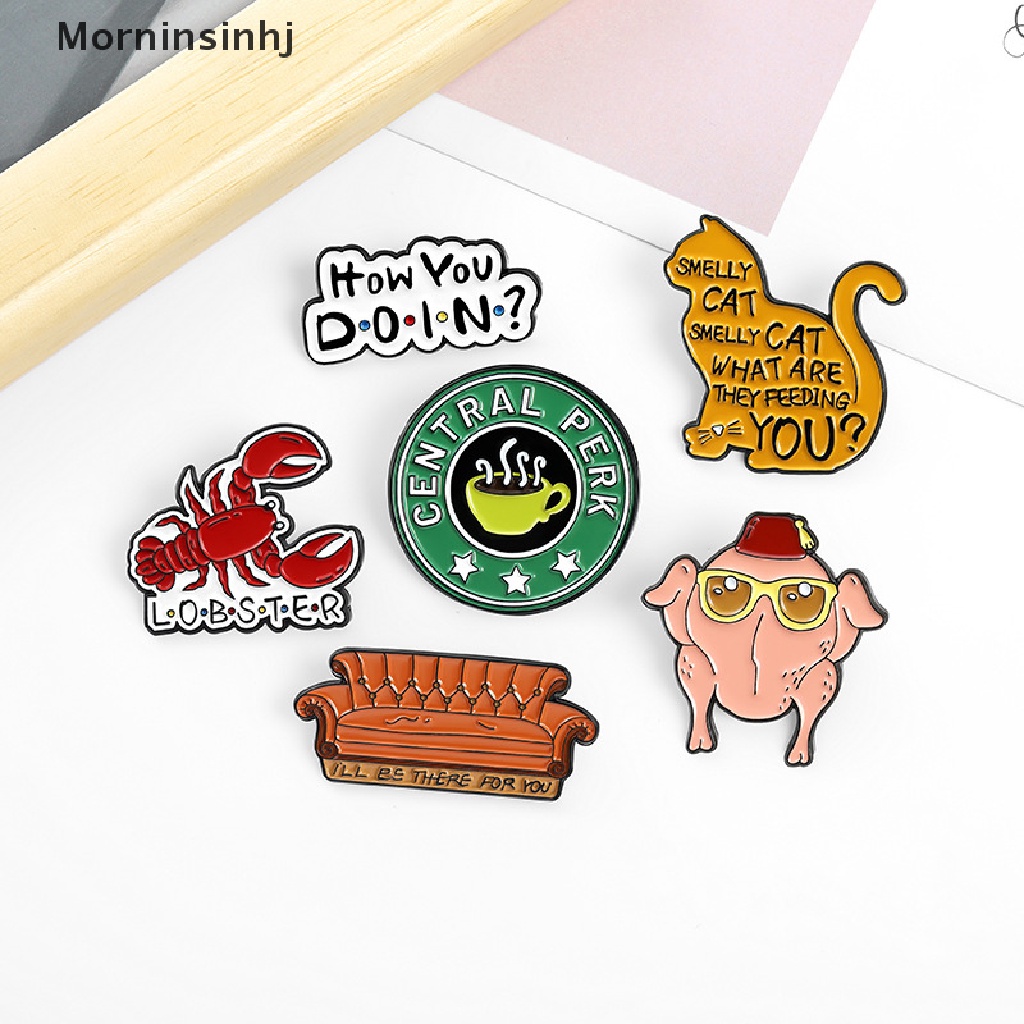 Mornin Friends Bros Pin Enamel Desain Kucing Bau Amis / Lobster / Kalkun / TV Klasik Aksesoris Wanita