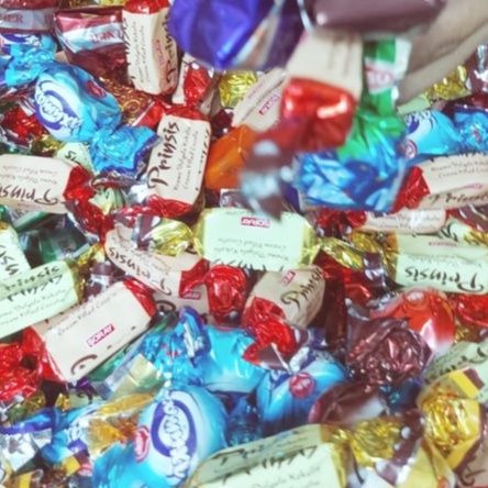 

Coklat / cokelat arab turky truffle dll..original mix isi 1kg